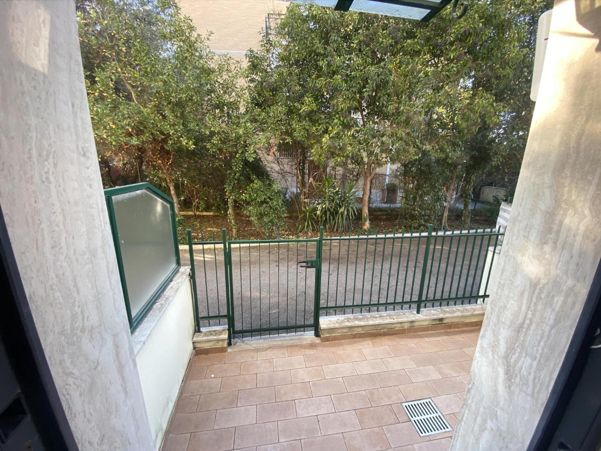 Appartamento Moderno A 15 Minuti Dal Centro Di Roma Ngoại thất bức ảnh
